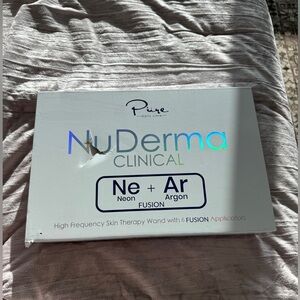 NWT Pure NuDerma Clinical high frequency anti- acne wand -